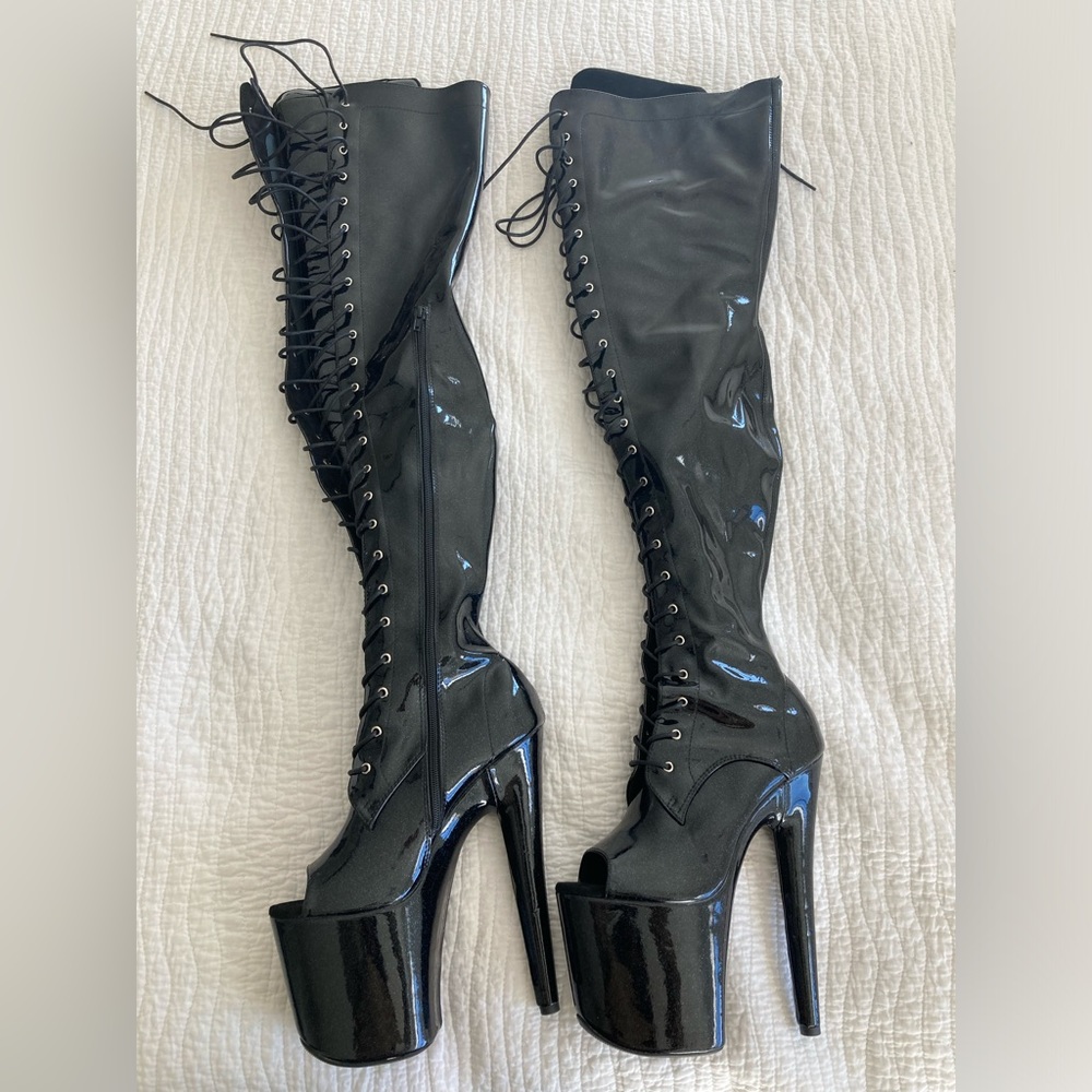 Hella Heels - Size 9 - Thigh High - 8 Inches - Sin City - Glitterati